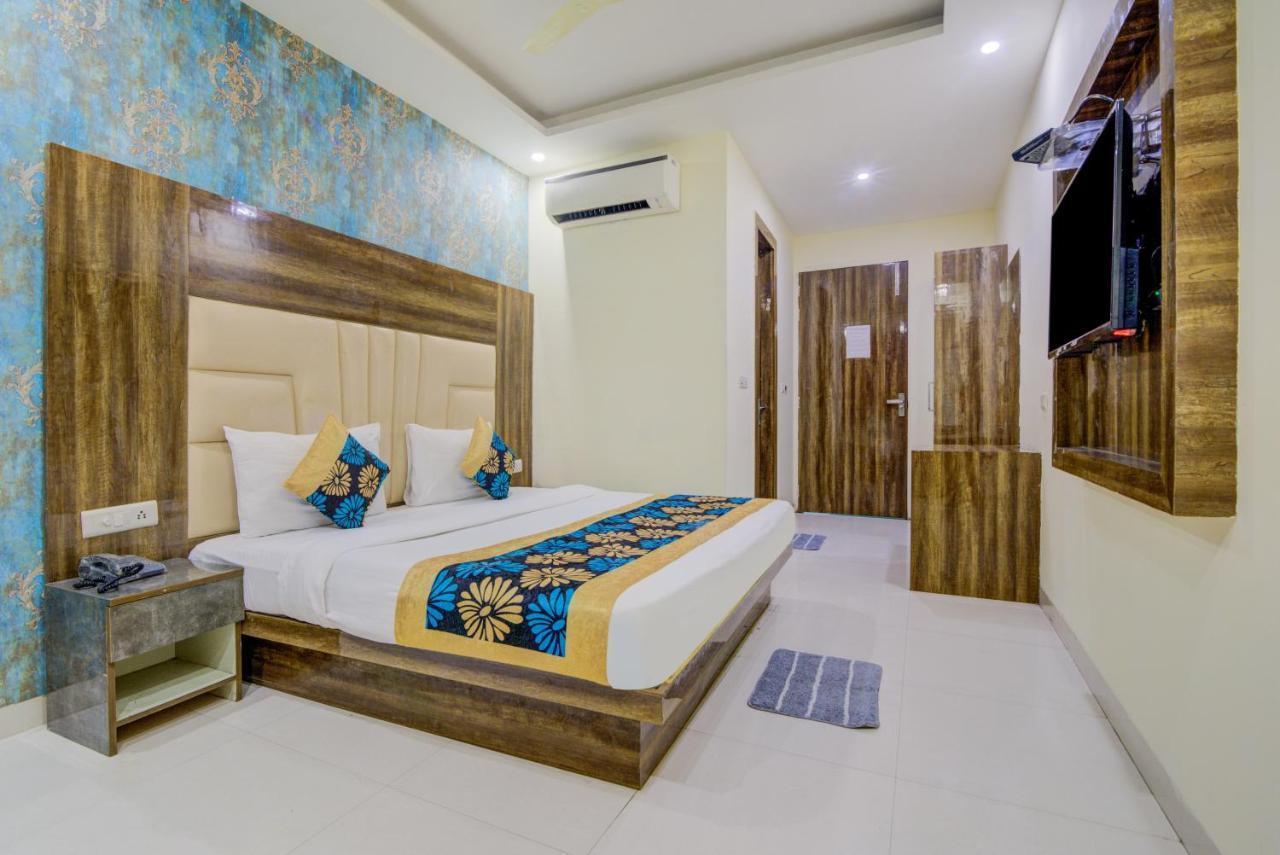 Hotel Smart Plaza Delhi Airport Νέο Δελχί Εξωτερικό φωτογραφία